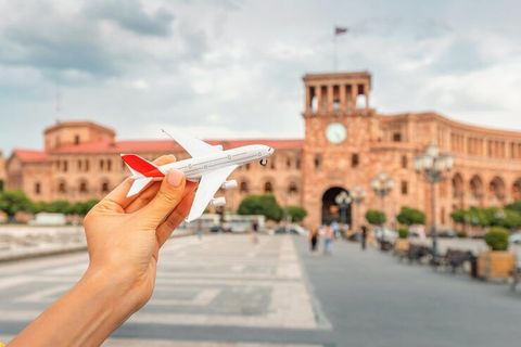 Hyderabad to Abu Dhabi Flights Discover Routes and Travel Options for a Smooth Journey